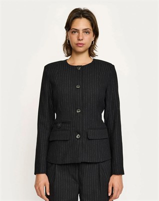 SRYvonne Round Neck Blazer - Black